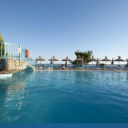 Pefkos Karpathios * Rhodes City